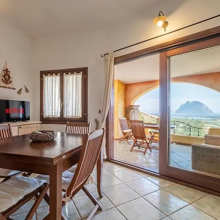 Free Parking - Stunning View Of Tavolara * Porto San Paolo (Sardinia)