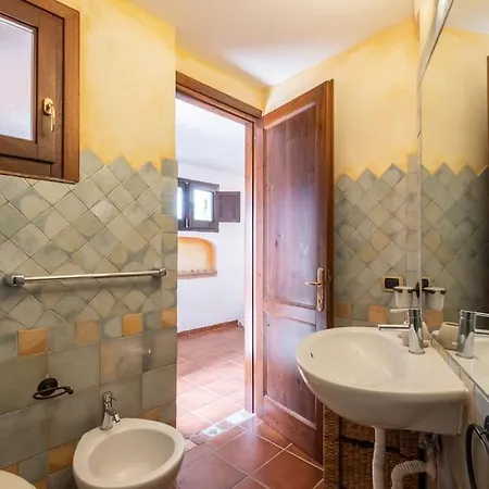 Free Parking - Stunning View Of Tavolara * Porto San Paolo (Sardinia)