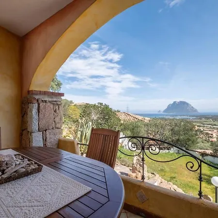 Free Parking - Stunning View Of Tavolara * Porto San Paolo (Sardinia)