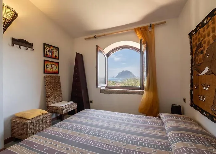Free Parking - Stunning View Of Tavolara *